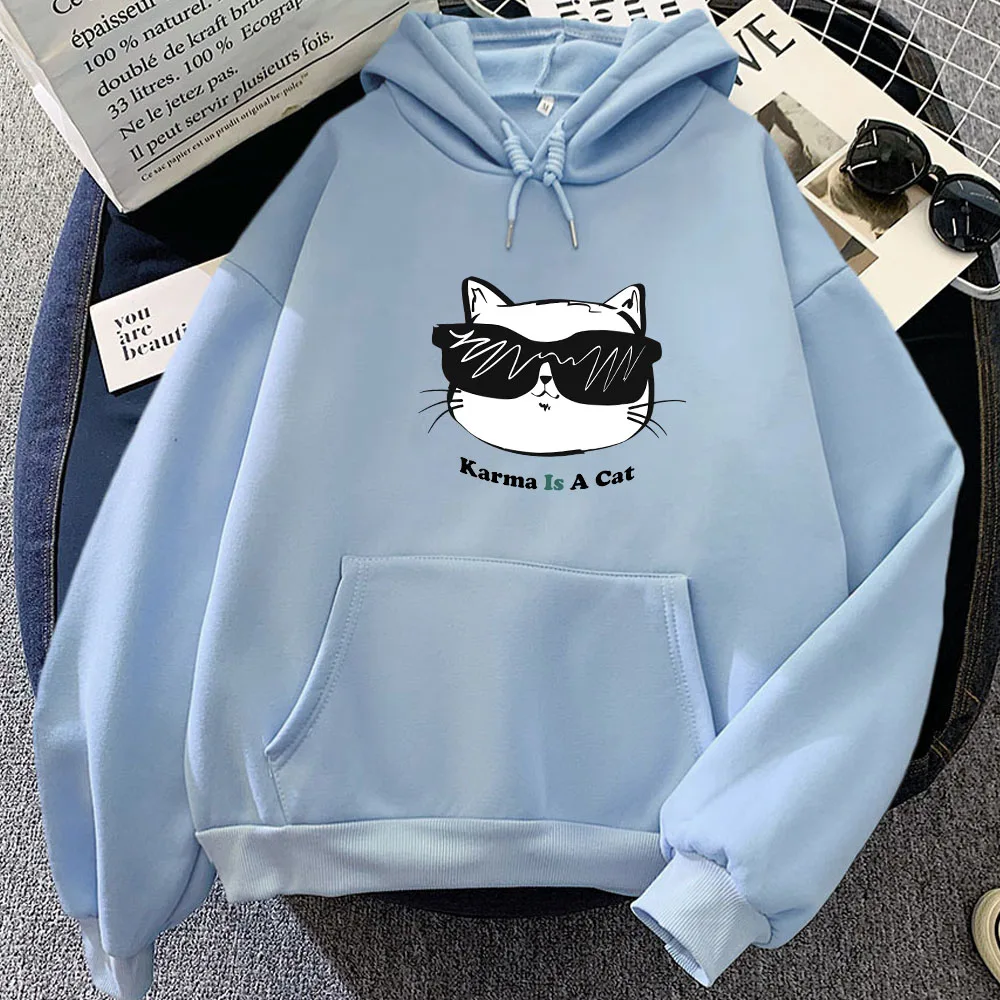 The Eras Tour Karma Is A Cat H - مراجعة Winter Clothing Yellowknife وسعره