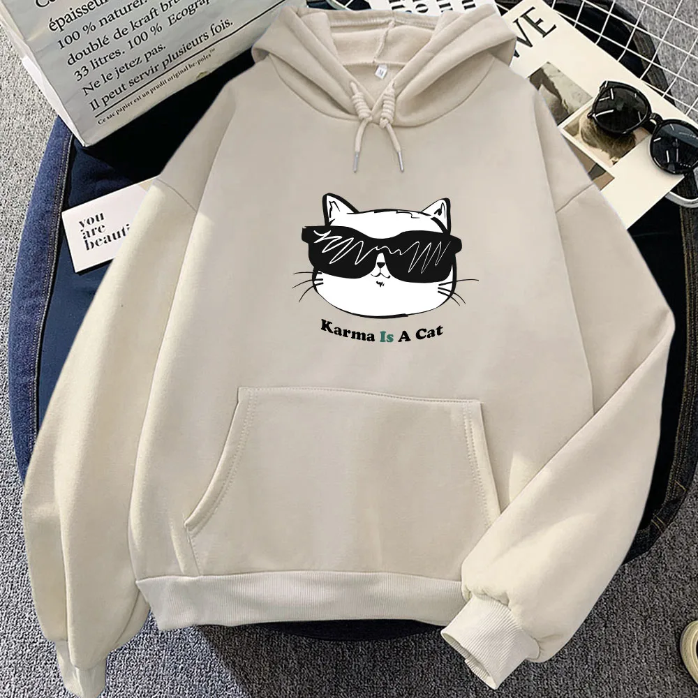 The Eras Tour Karma Is A Cat H - مراجعة Winter Clothing Yellowknife وسعره
